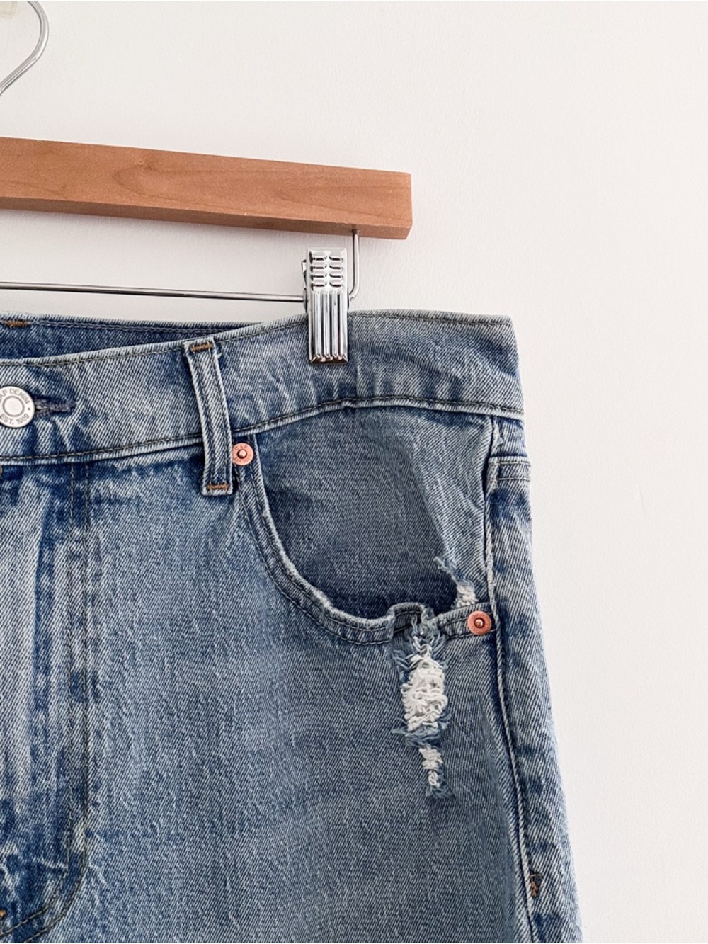 Gap Sky High Straight Leg Jeans | Rigid Denim | Light Wash Distressed | 14 Tall - Picture 6 of 12